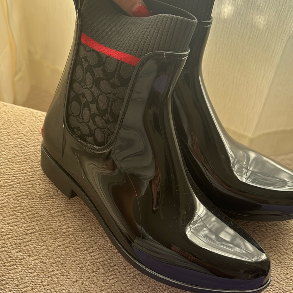 Coach boots